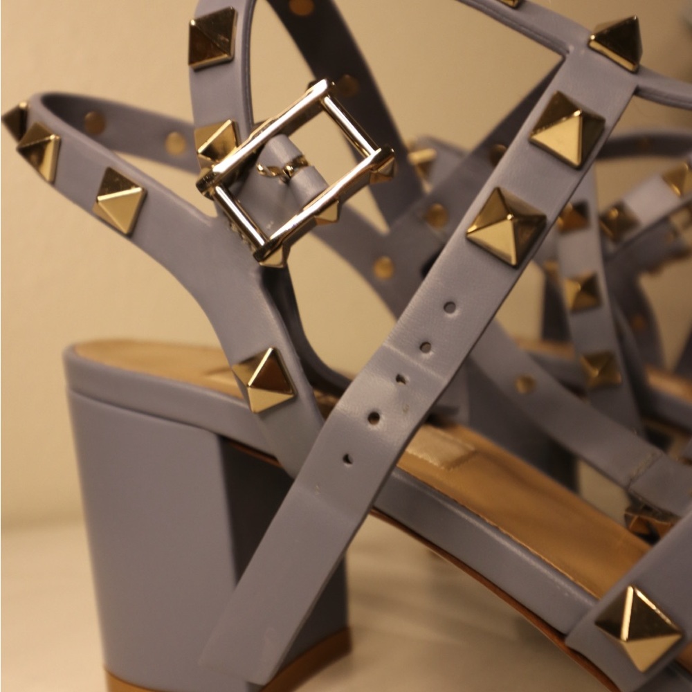 Valentino Women's Light Purple Studded Sandals - Picture 3 of 8